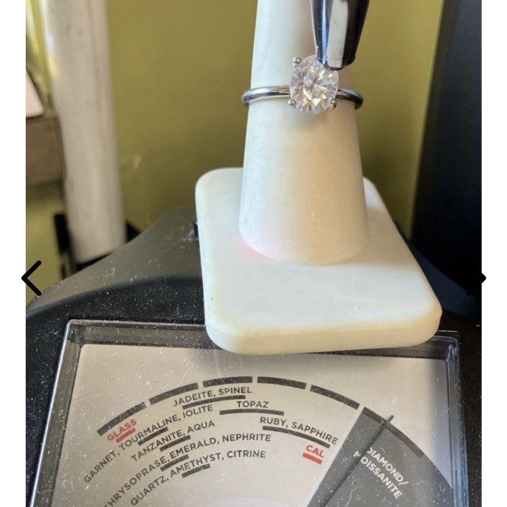 Oval moissanite solitaire ring size 5